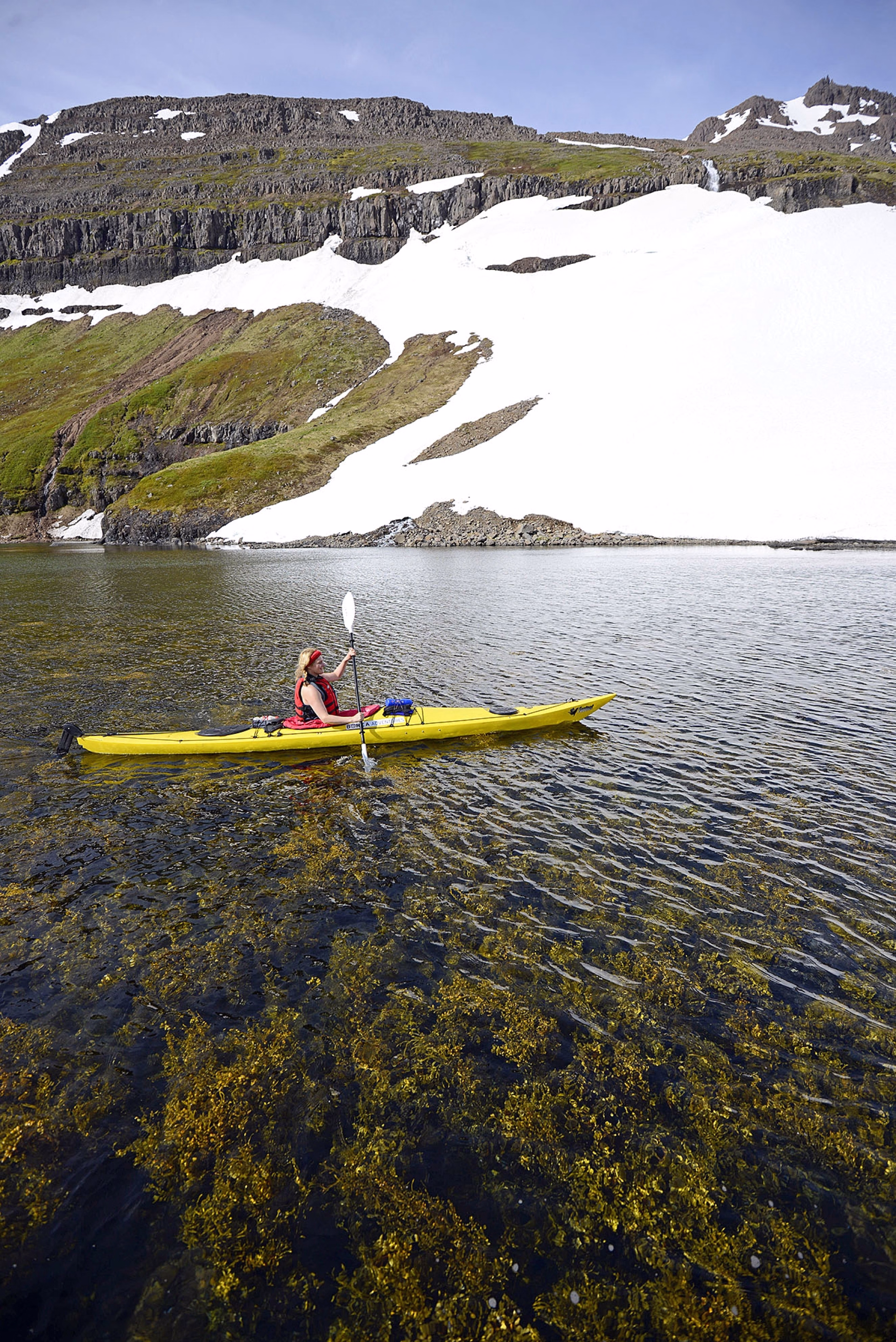 Pagayer en pleine nature en Kayak de mer à Hornstrandir