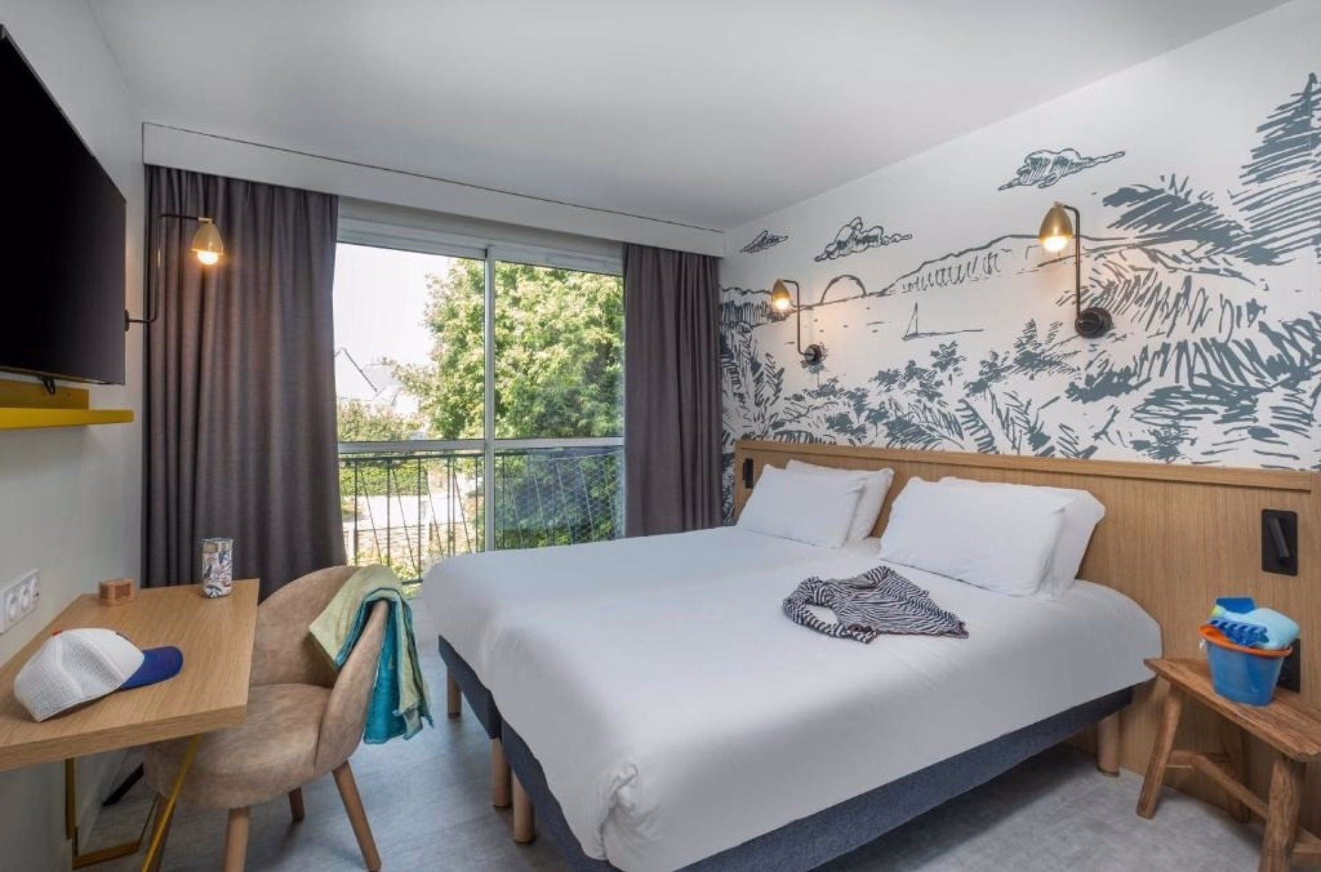 🏨 Hôtel 3* - Jours 1 à 3