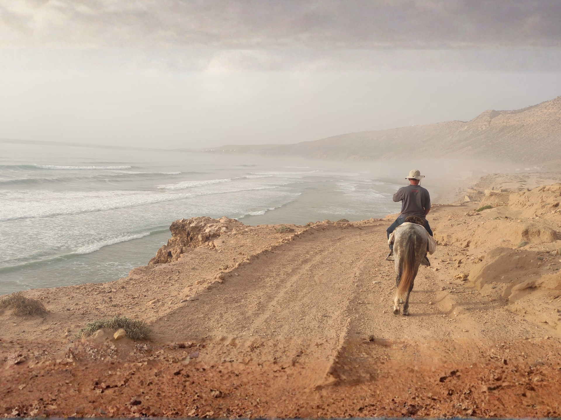 Randonnée équestre et bivouac sur les côtes marocaines
