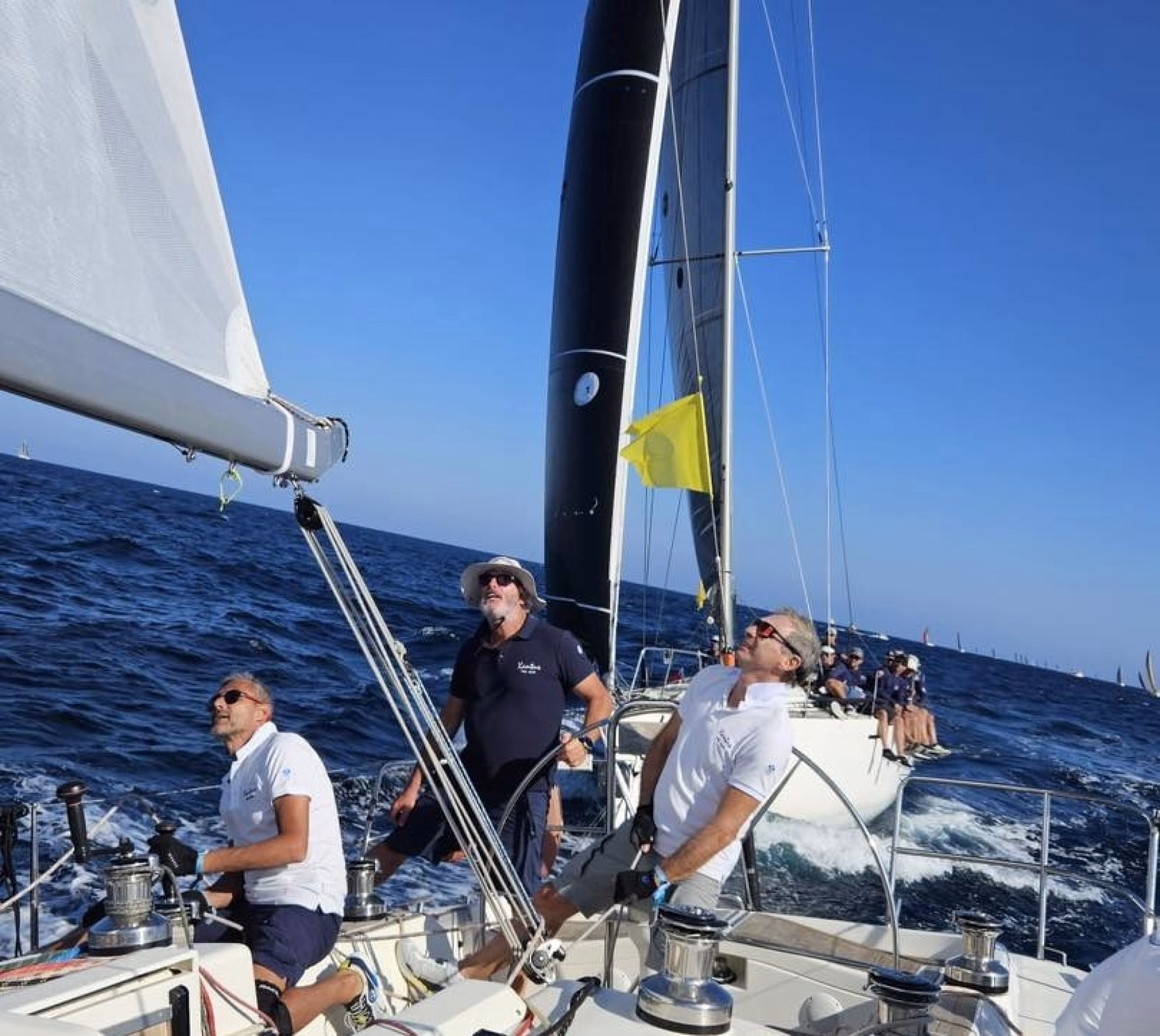 Stage de voile Perfectionnement autonomie niveaux 3 et 4 FFV 5 jours