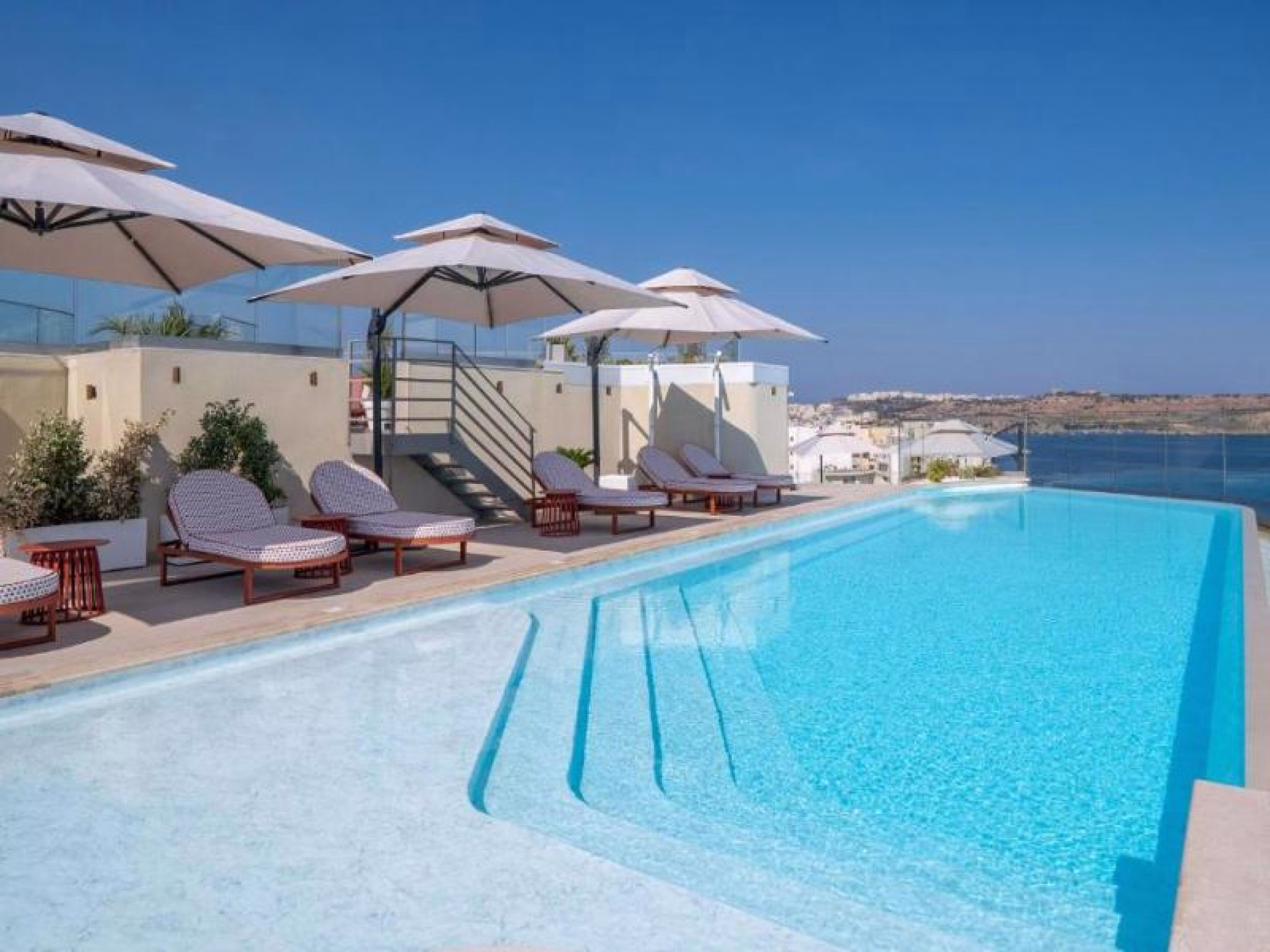Hôtel 4*
