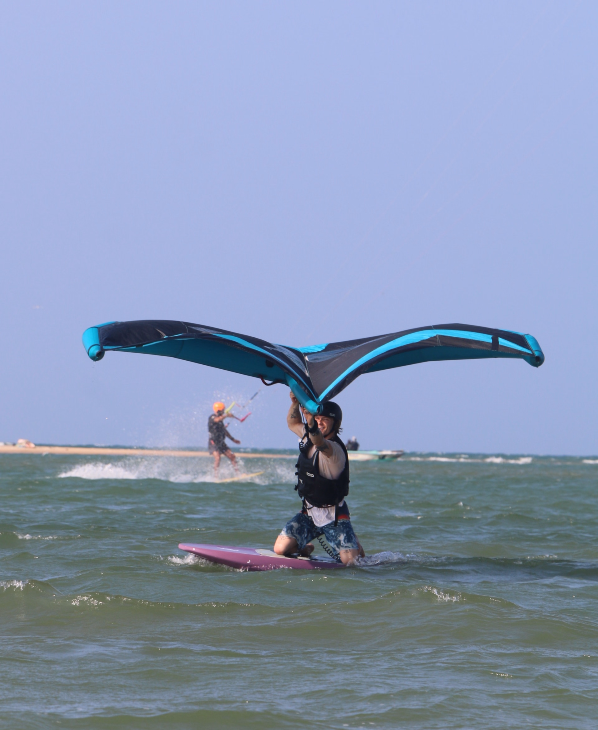 Wingfoil dans un lagon à Kalpitiya au Sri Lanka