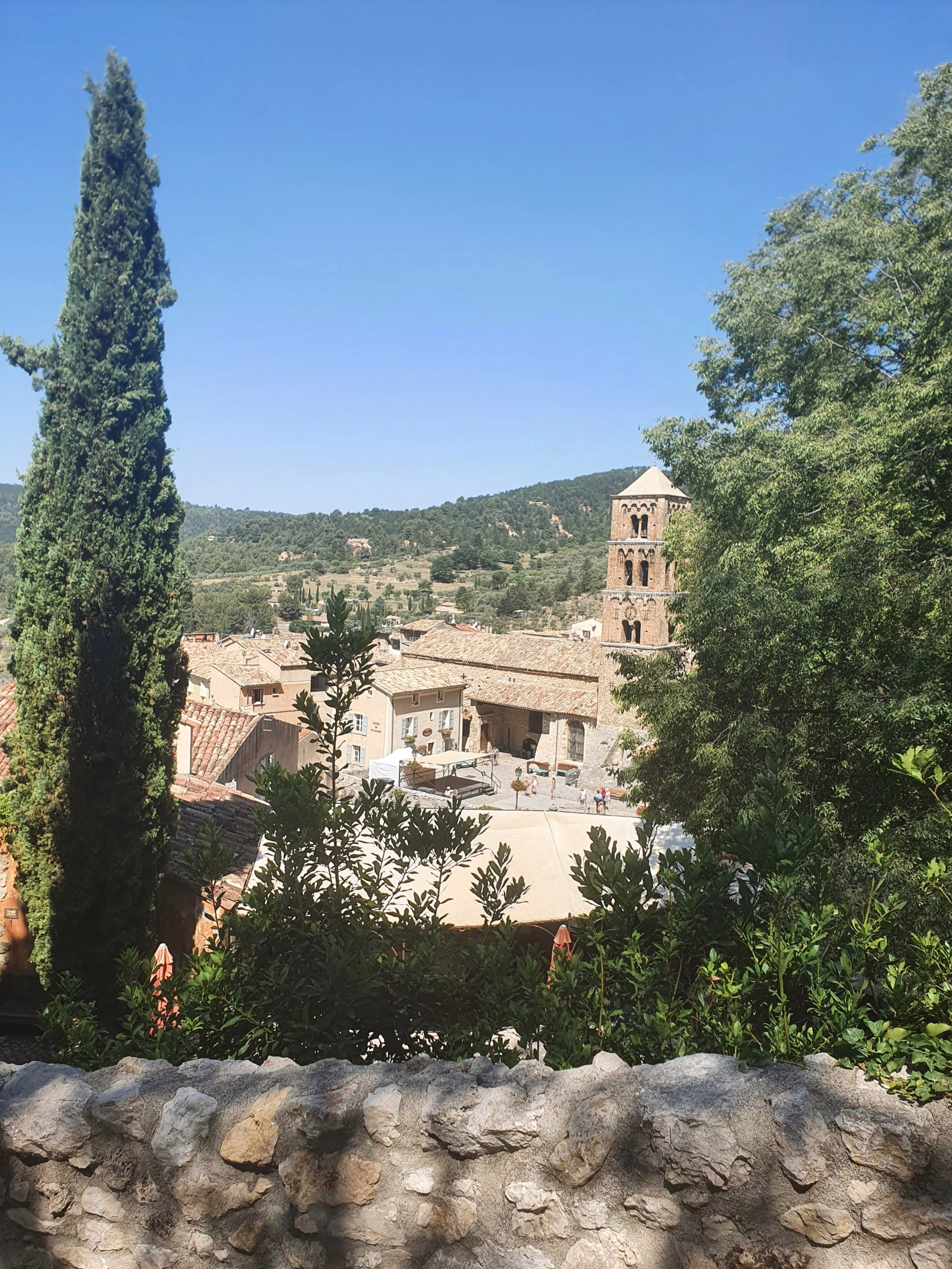 Yoga et découverte du Verdon, pension complète végétarienne.