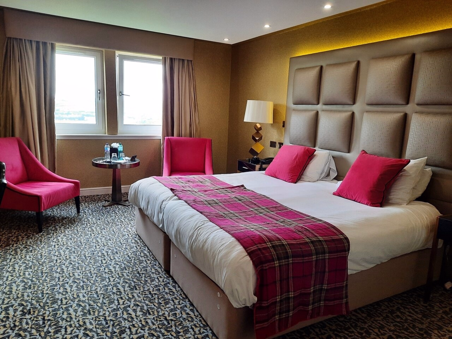 🏨 Hôtel 4* - Jour 11
