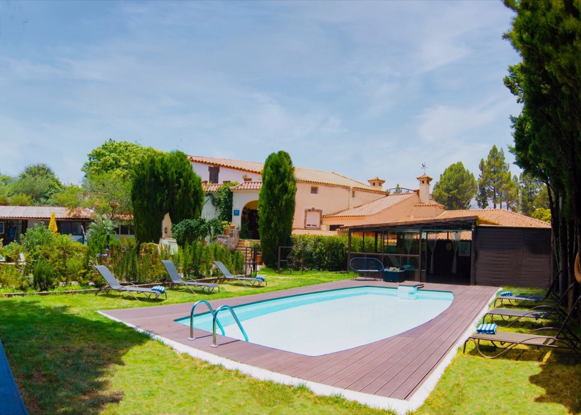 🏨 Hôtel 3* - Jours 4 à 5