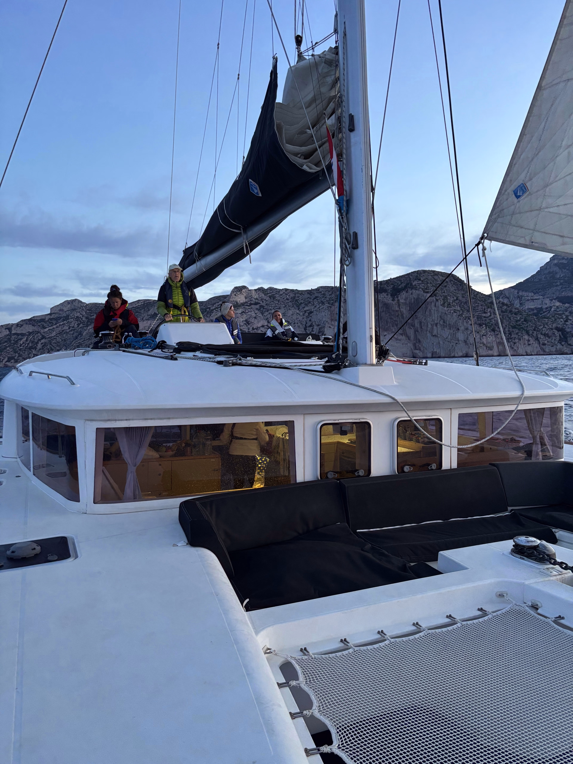 Cinq jours d'initiation voile au cœur des Calanques