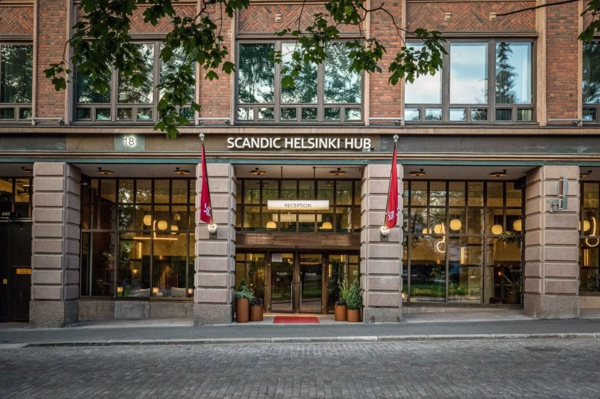 🏨 Hôtel 4* - Jours 1 à 3