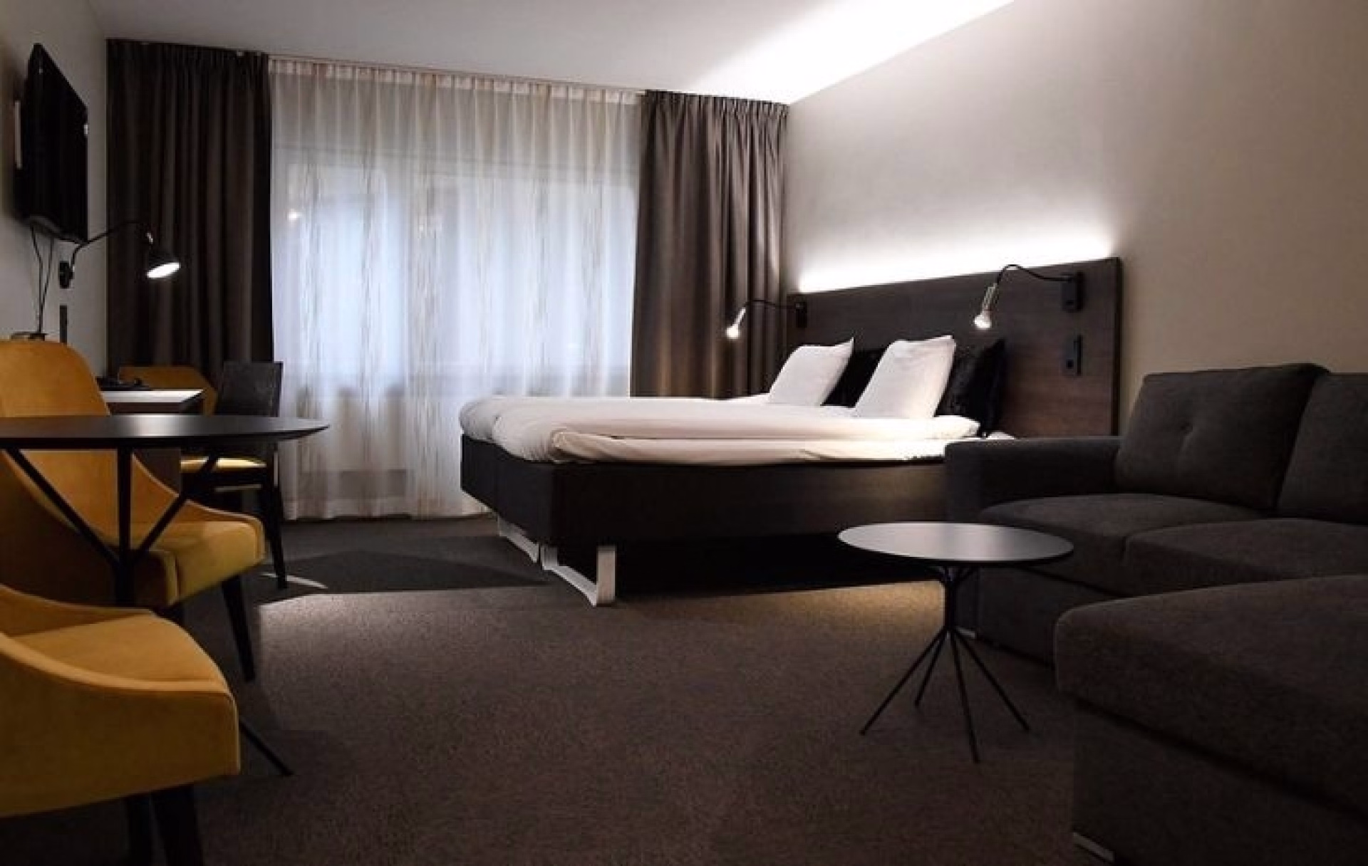 🏨 Hôtel 3* - Jours 1 à 7