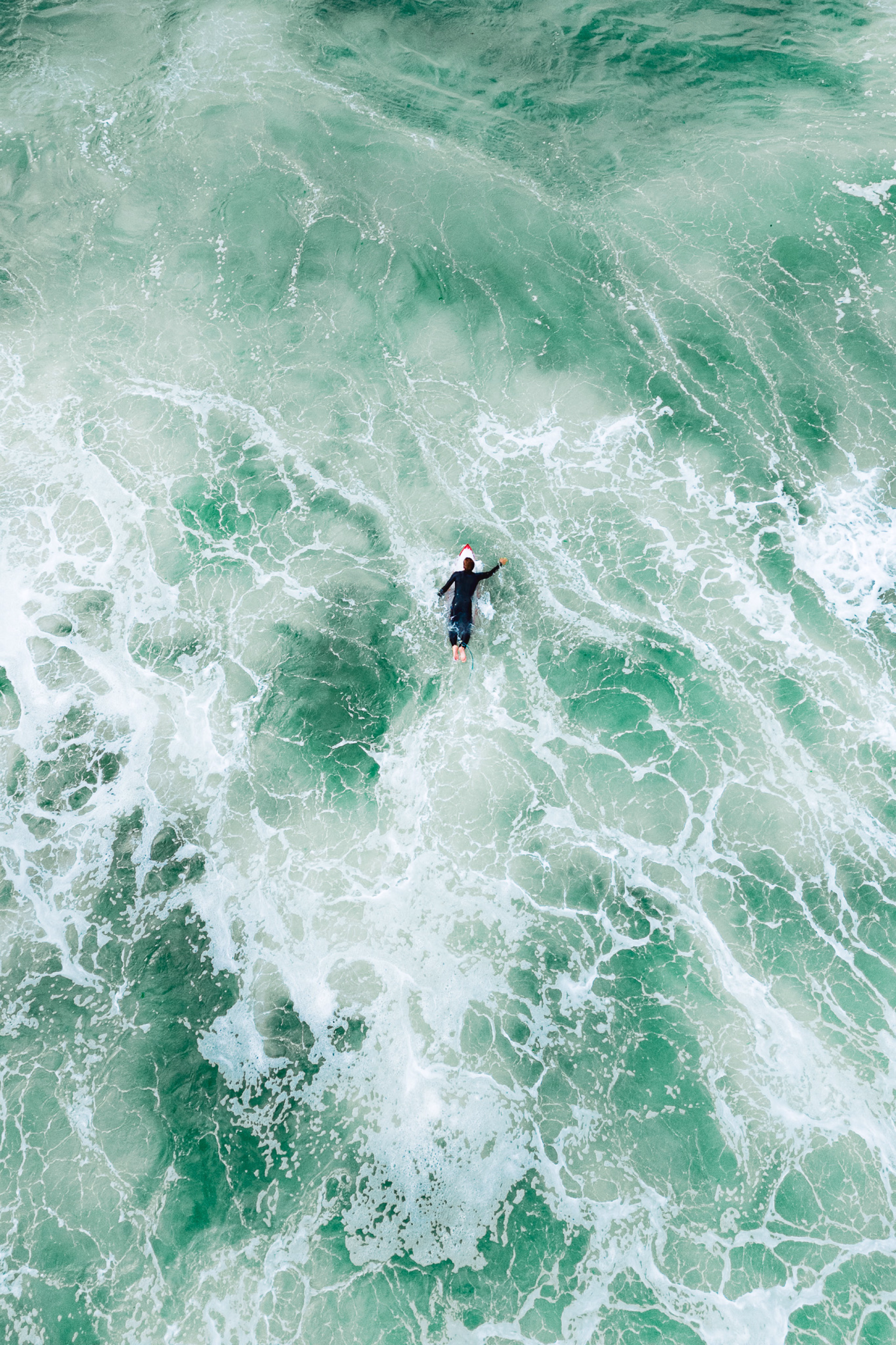 Surfeur dans les eaux Turquoise du Brésil © Surfeur dans les eaux Turquoise du Brésil