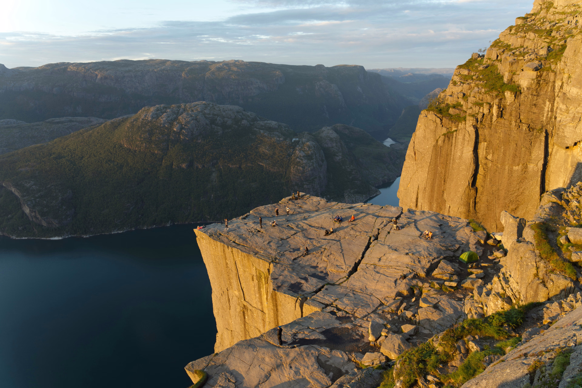 Aventure douce en Norvège entre rando et kayak