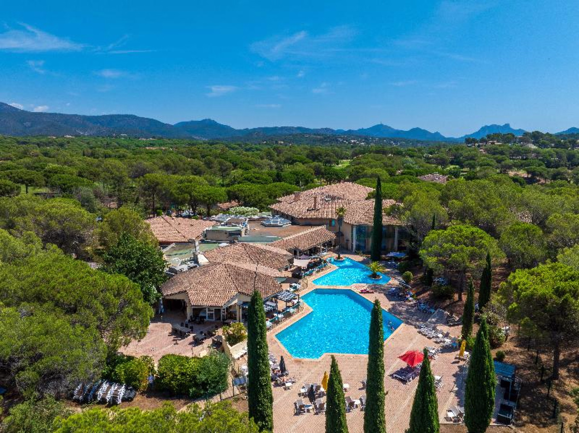 Hôtel 4*