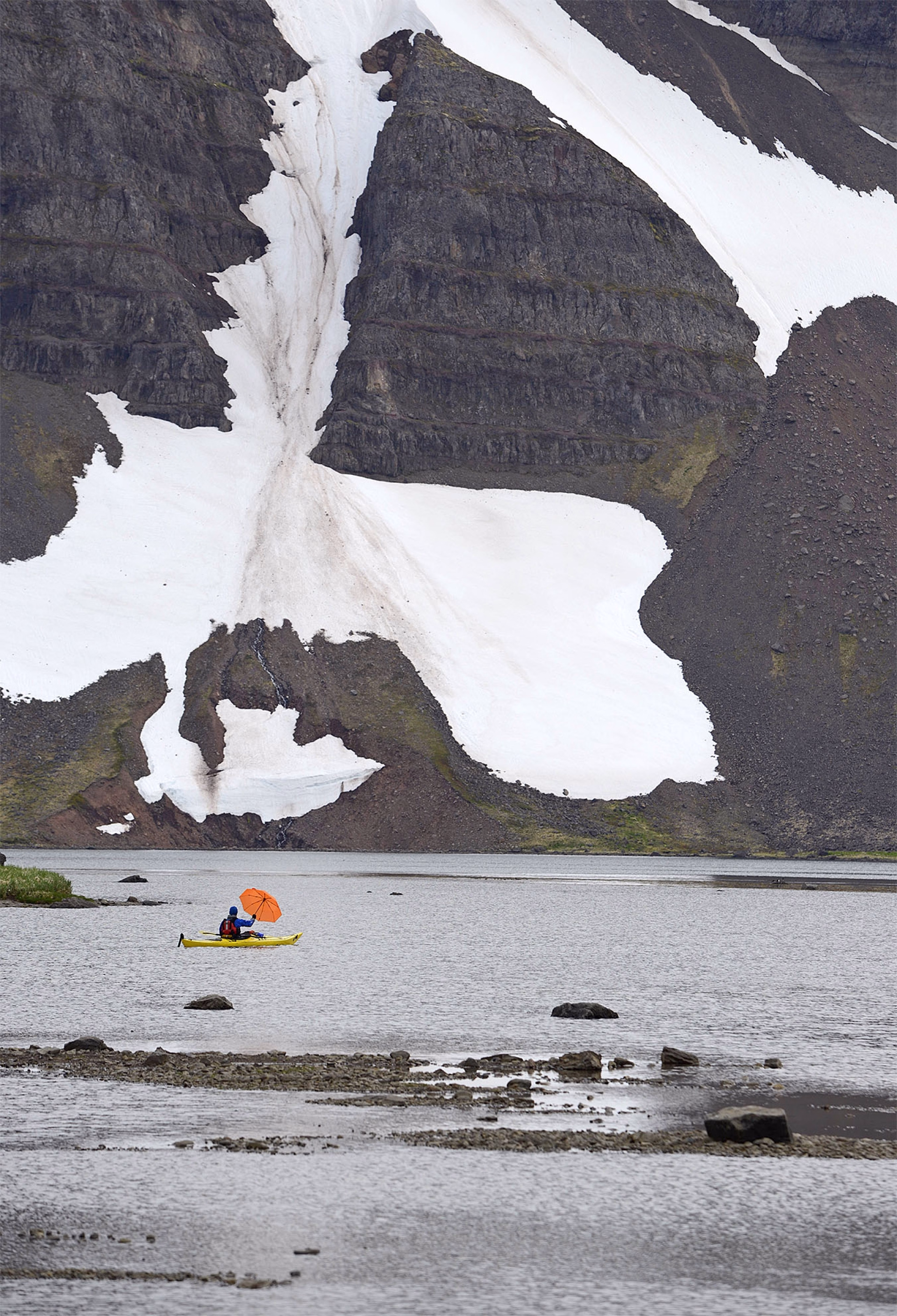 Pagayer en pleine nature en Kayak de mer à Hornstrandir