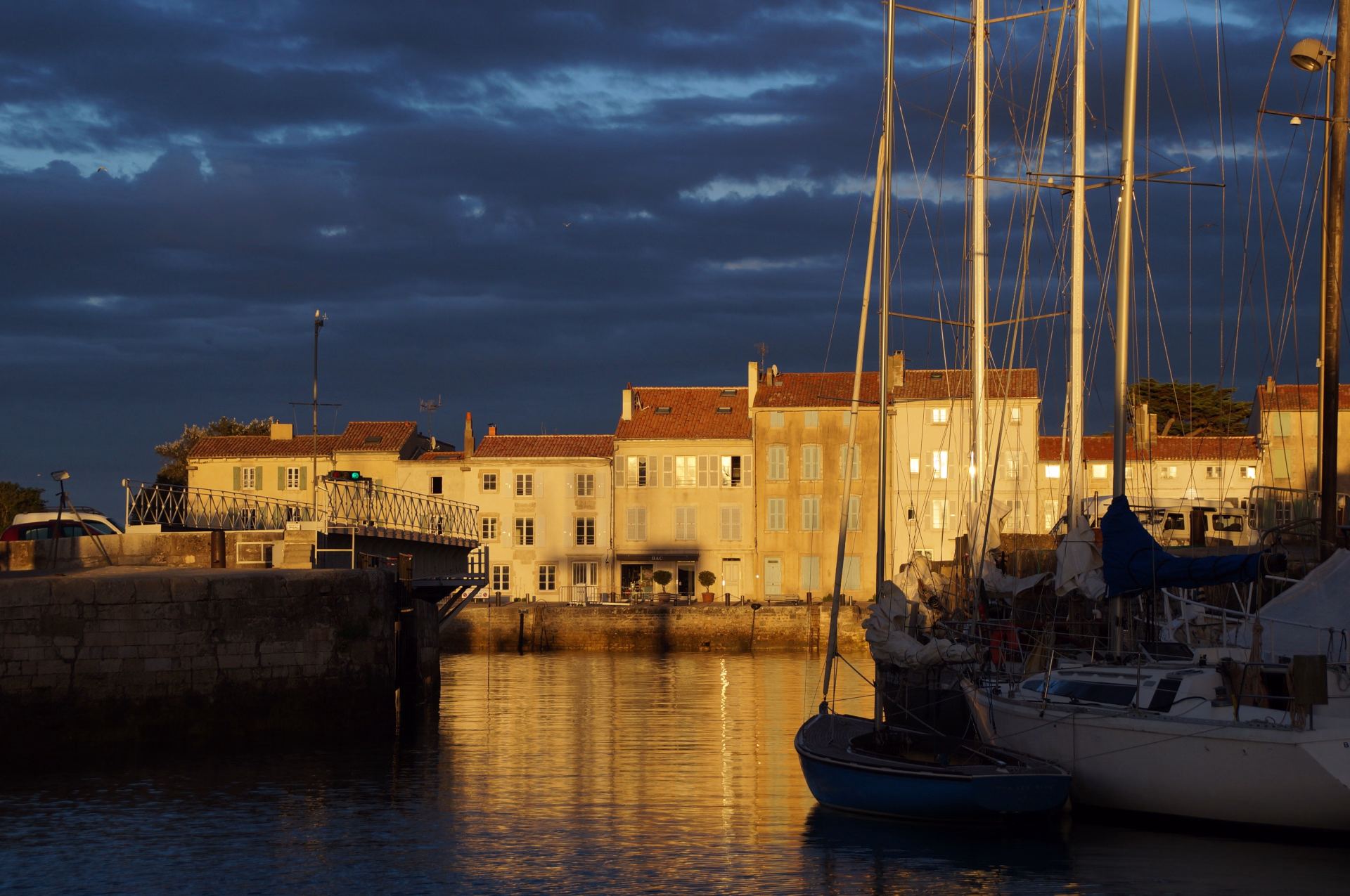 Stage de voile sur voilier habitable (tous niveaux) - 3 jours
