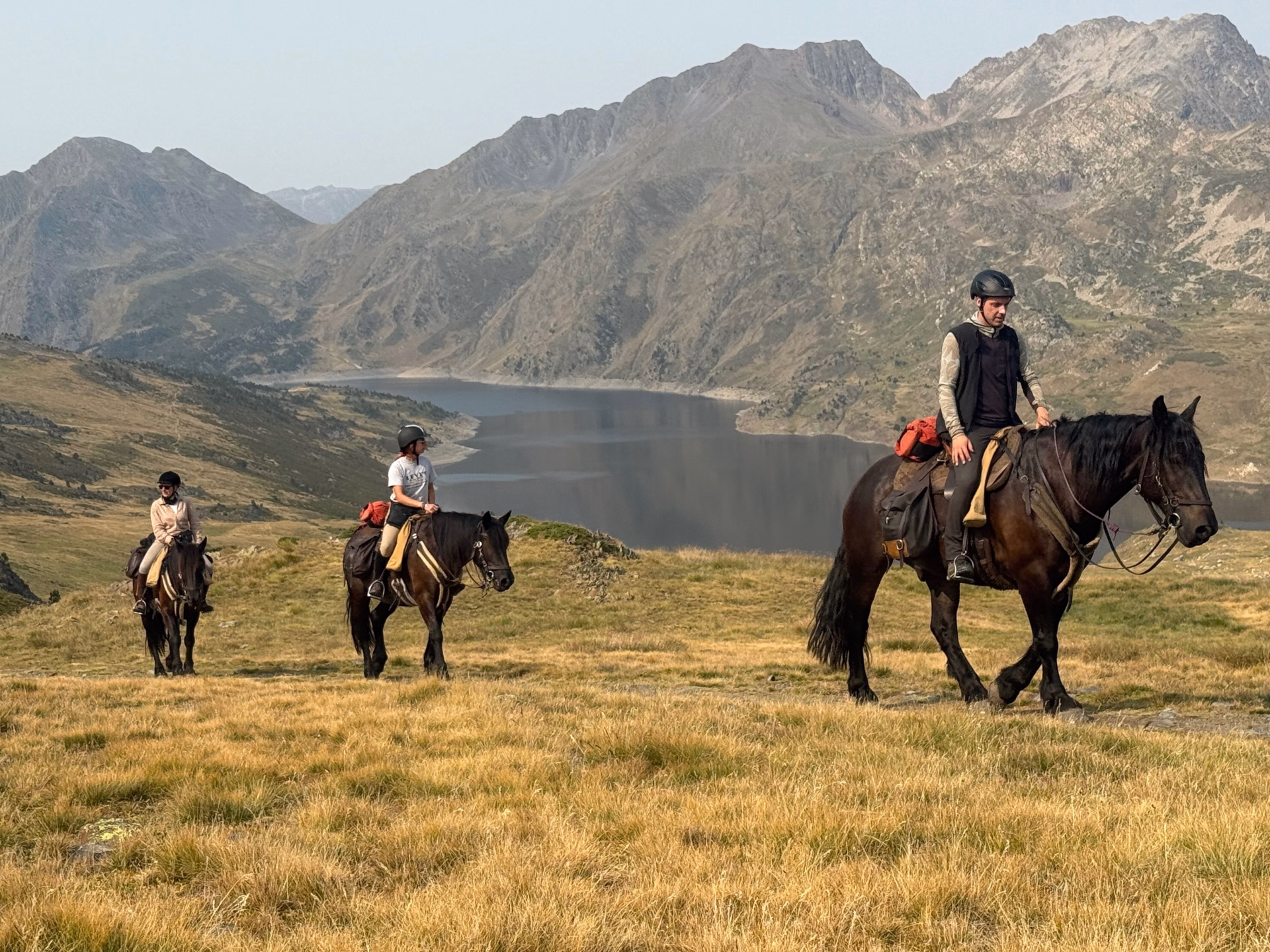 La randonnée à cheval des lacs de montagne