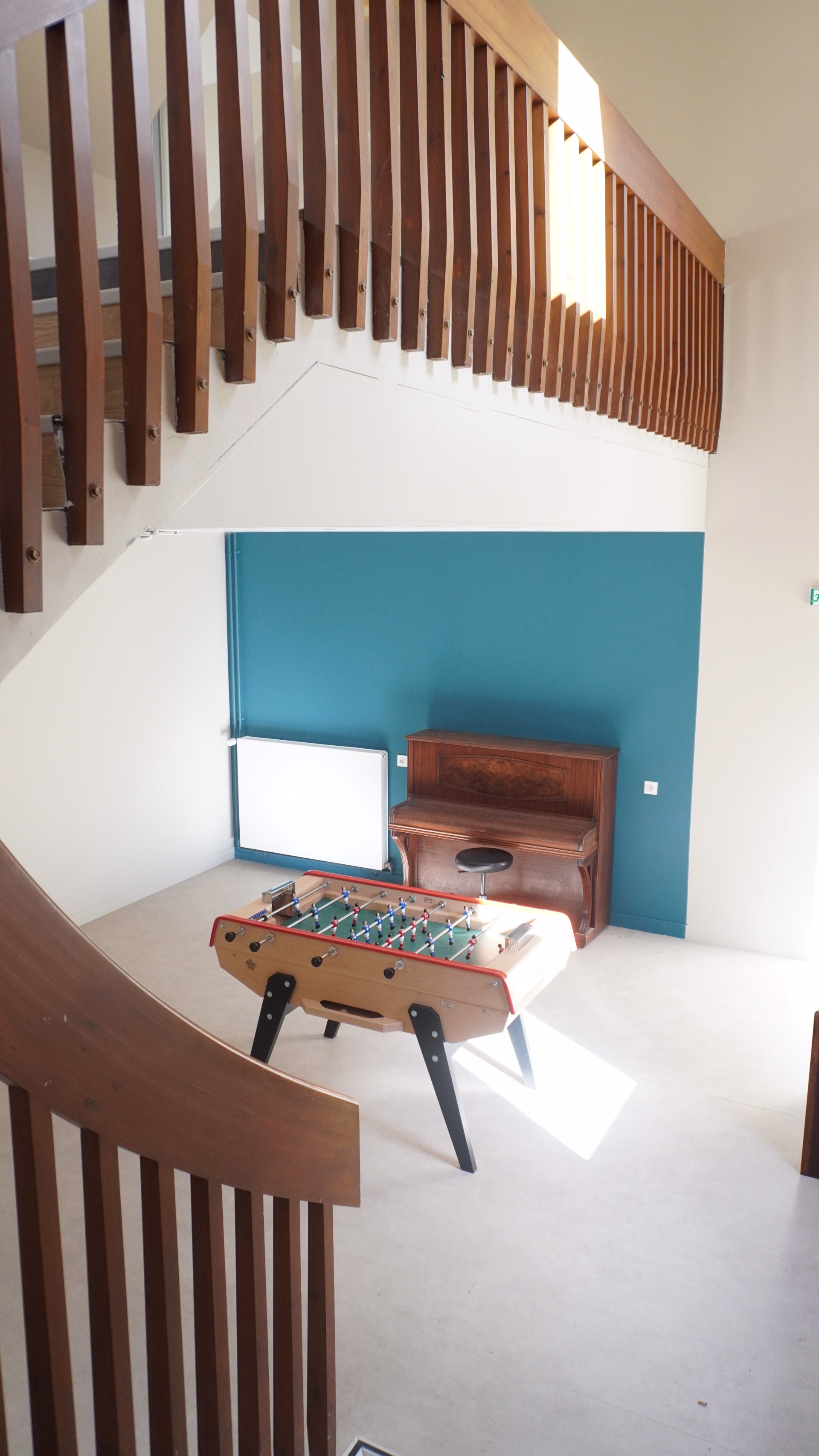 🏨 Hôtel 2* - Jours 1 à 2