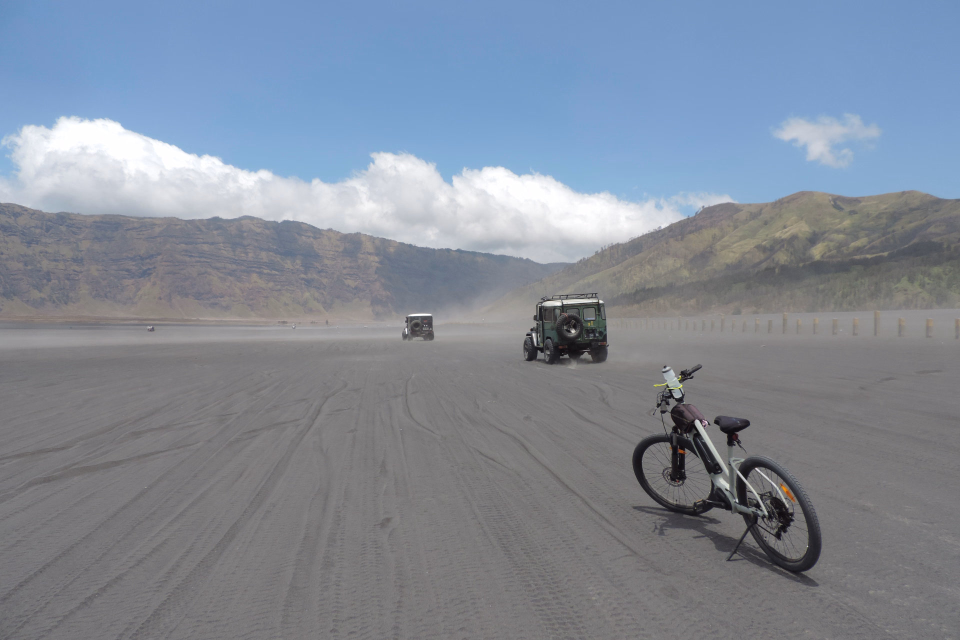 De Java à Bali en VTT ou VTT électrique : des volcans aux rizières !