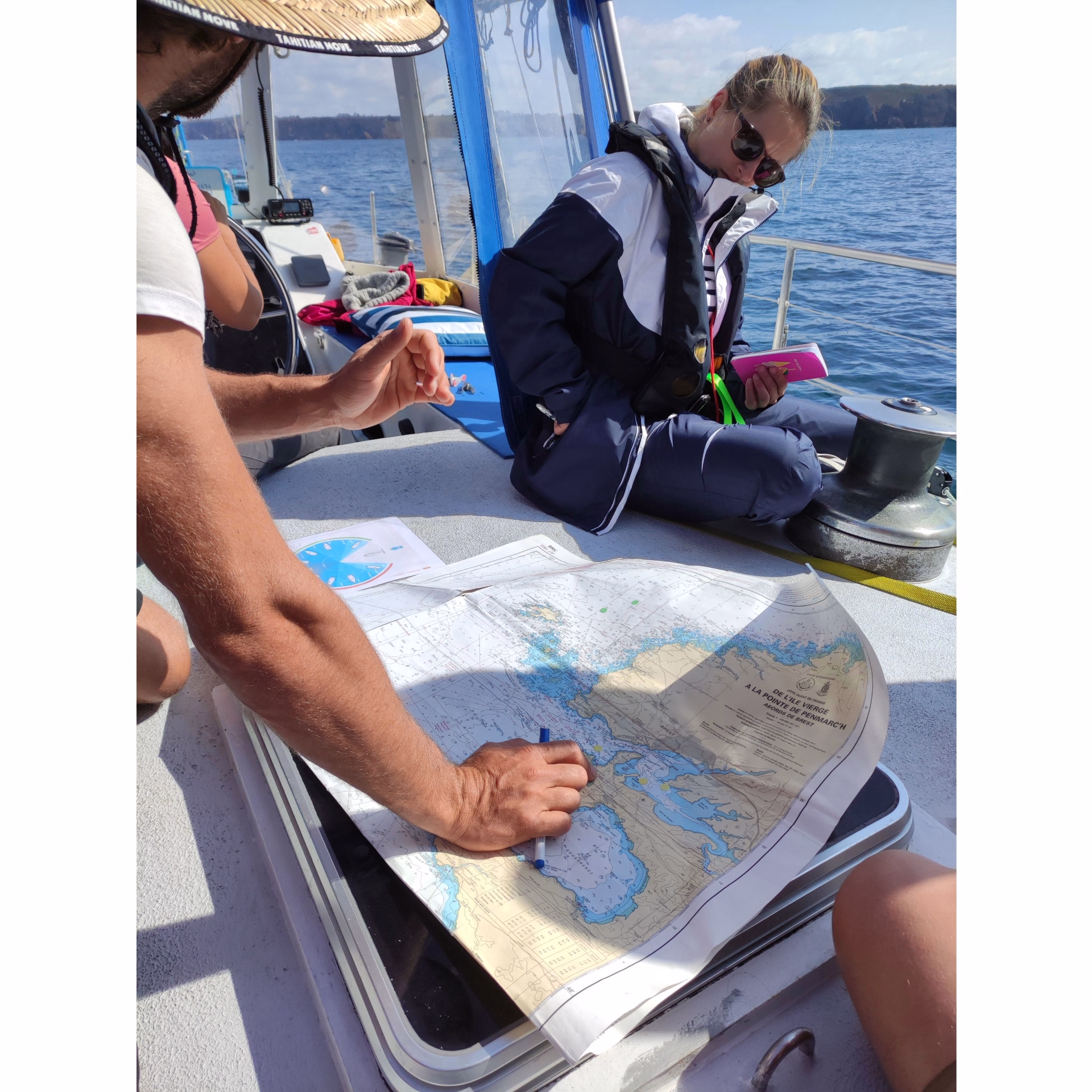 Découverte des îles de la mer d'Iroise et de la navigation en voilier
