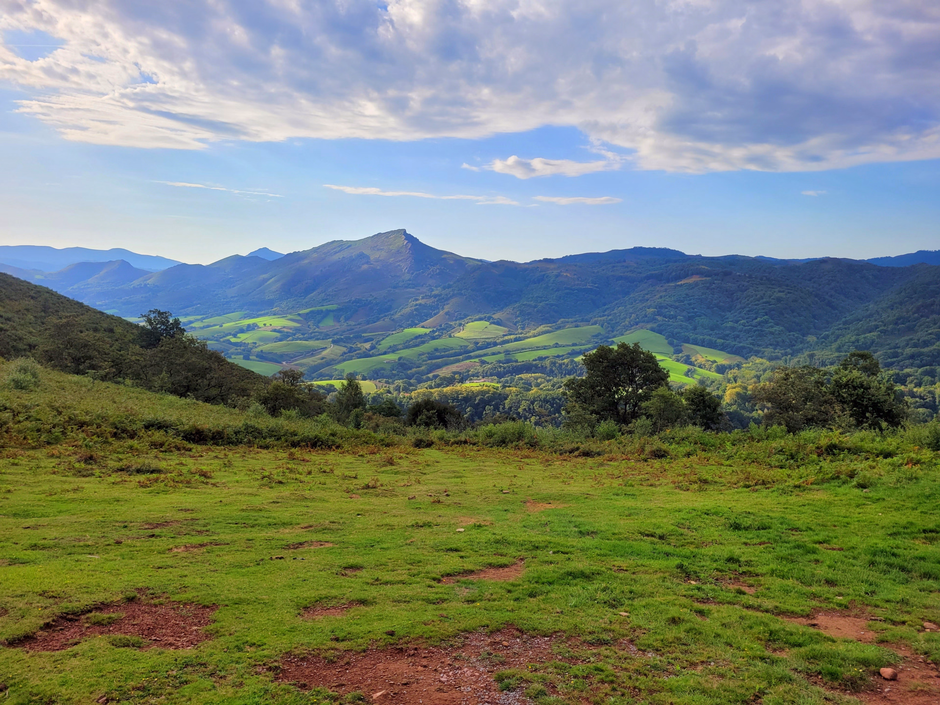Découvrez nos voyages sportifs dans les Pyrénées-Atlantiques pour vos prochaines vacances