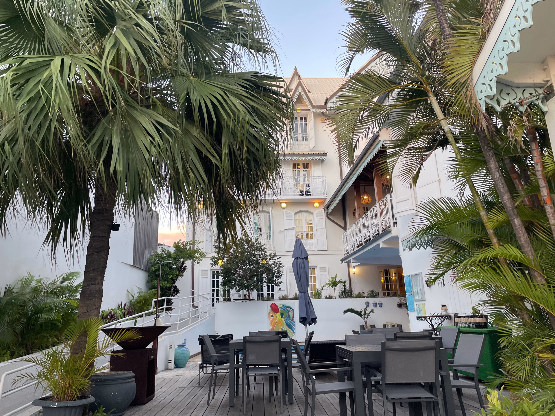 🏨 Hôtel 3* - Jour 1