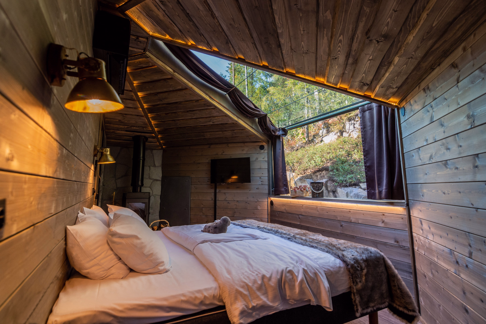 🏨 Hôtel 4* - Jours 4 à 7