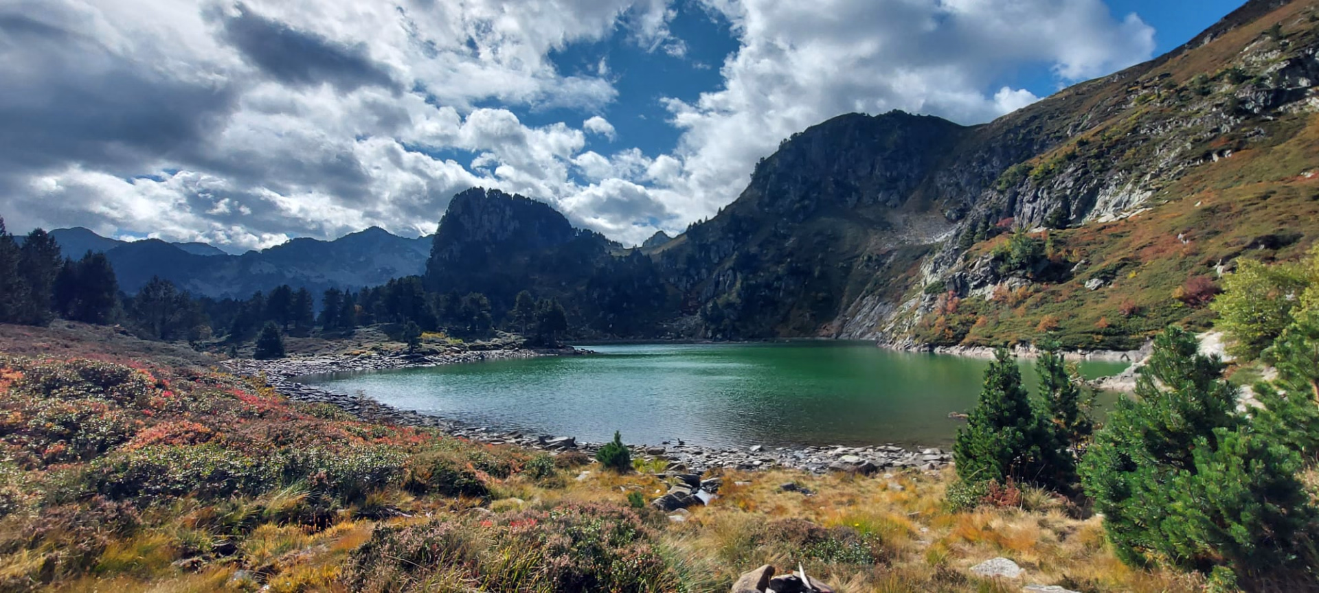 Photo paysage de montagne dans les Pyrénées