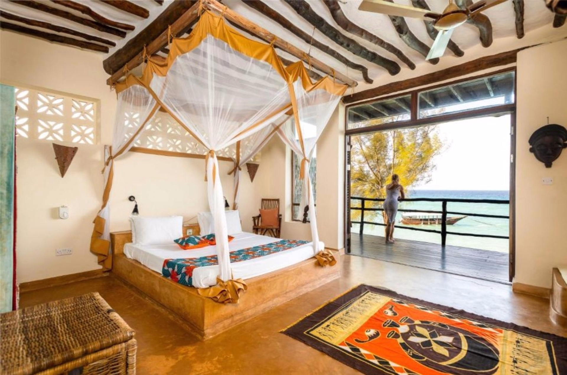 🏨 Hôtel 4* - Jours 2 à 3
