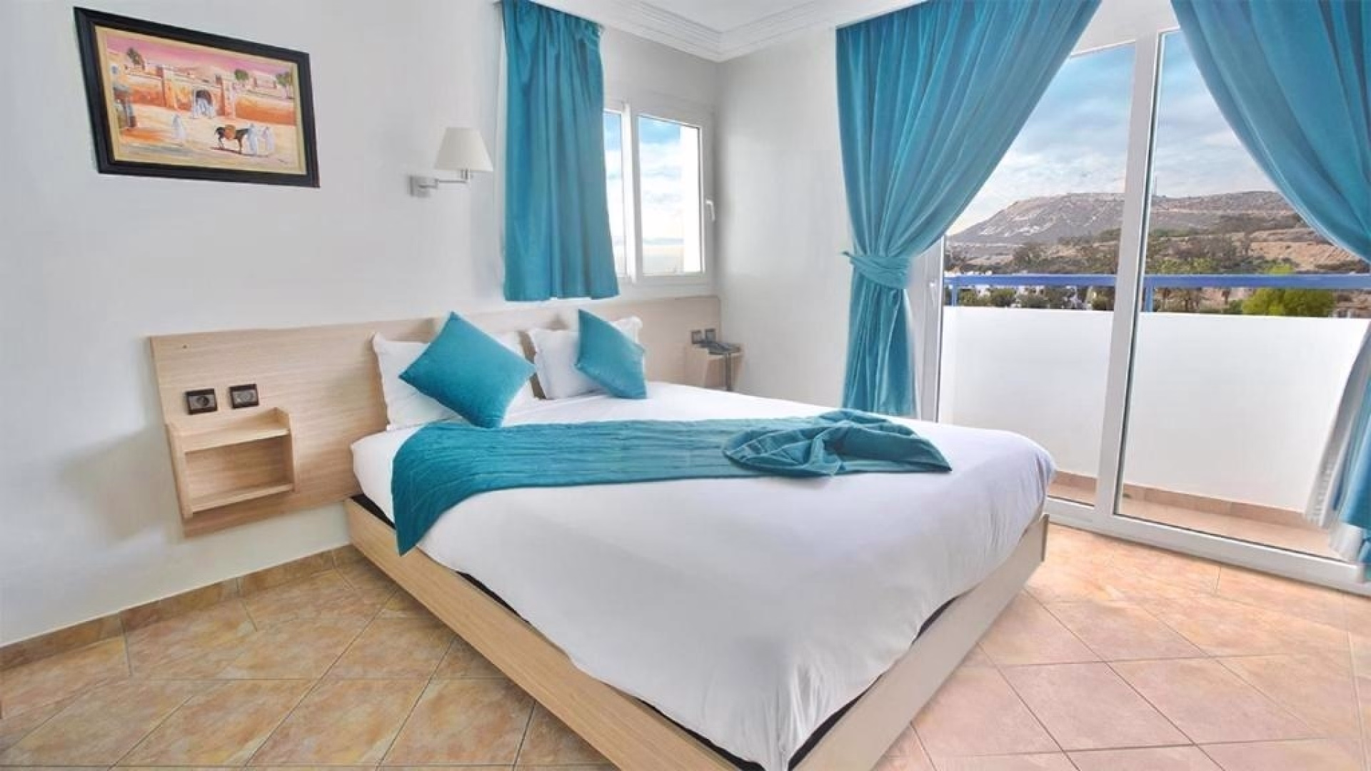 🏨 Hôtel 4* - Jours 1 à 6