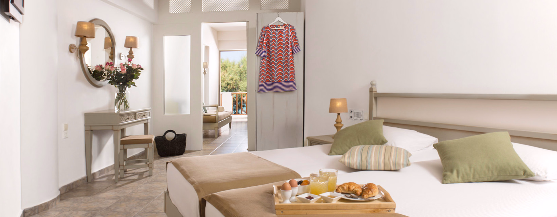 🏩 Hôtel 3* - Jours 1 à 7