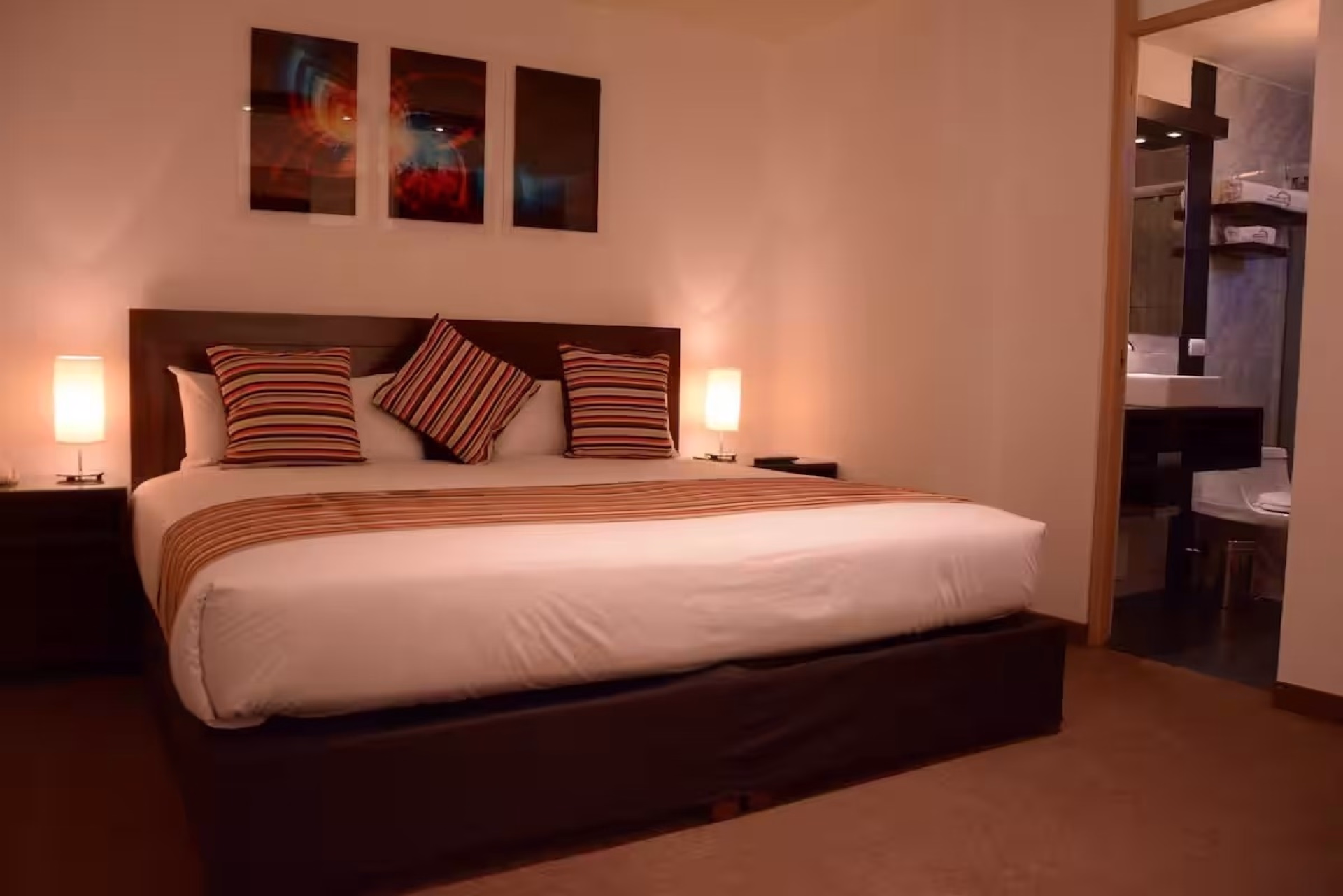 🏨 Hôtel 3* - Jours 2 à 3