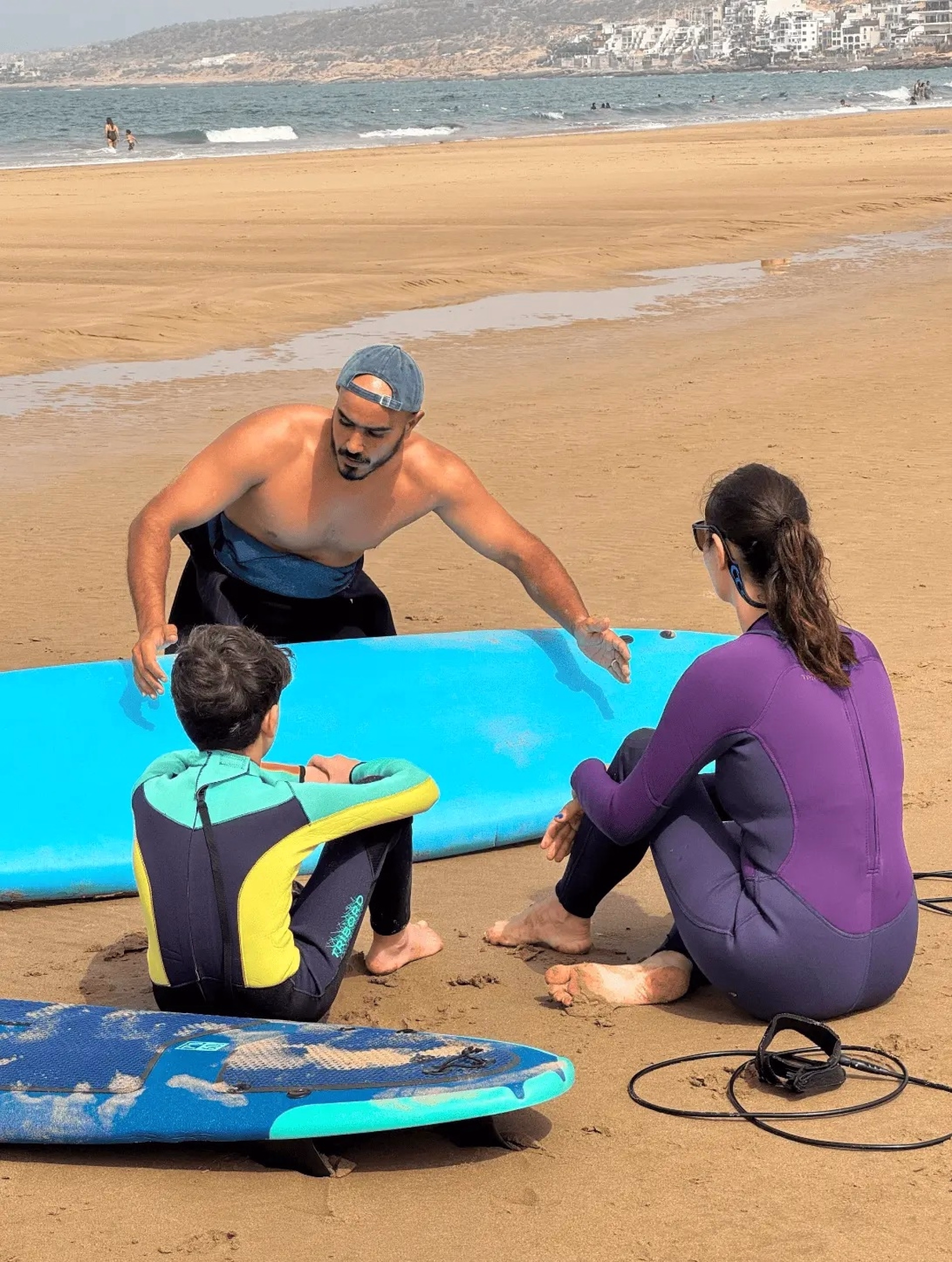 Familienurlaub in Taghazout: Surfen lernen in Marokko