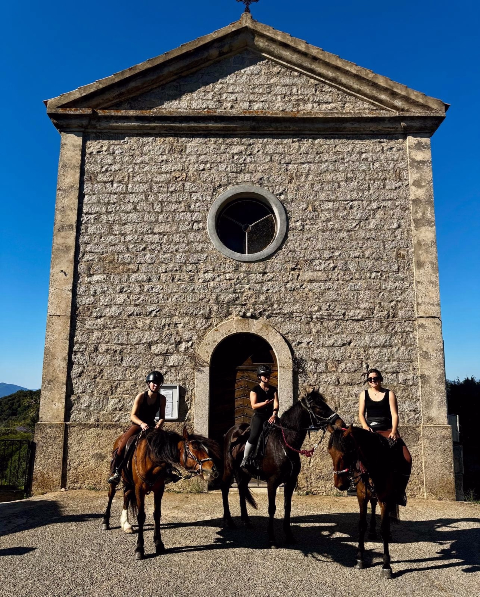 Randonnée équestre sur les chemins de transhumance en Corse