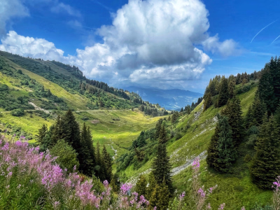 Randonnée et trek dans le massif du Beaufortain avec Decathlon Travel