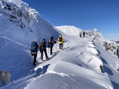 Découvrez nos séjours de raquettes à neige en Auvergne-Rhône-Alpes
