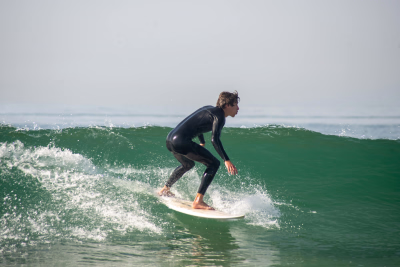 Surf dans le Morbihan : surf camps et séjours surf en Bretagne