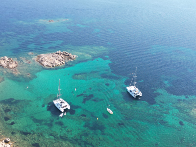 Découvrez nos stages de voile dans les Dom-Tom