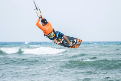 Pratiquez le kitesurf à Fuerteventura avec Decathlon Travel