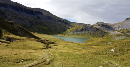 Trek lac d'Anterne dans les Alpes