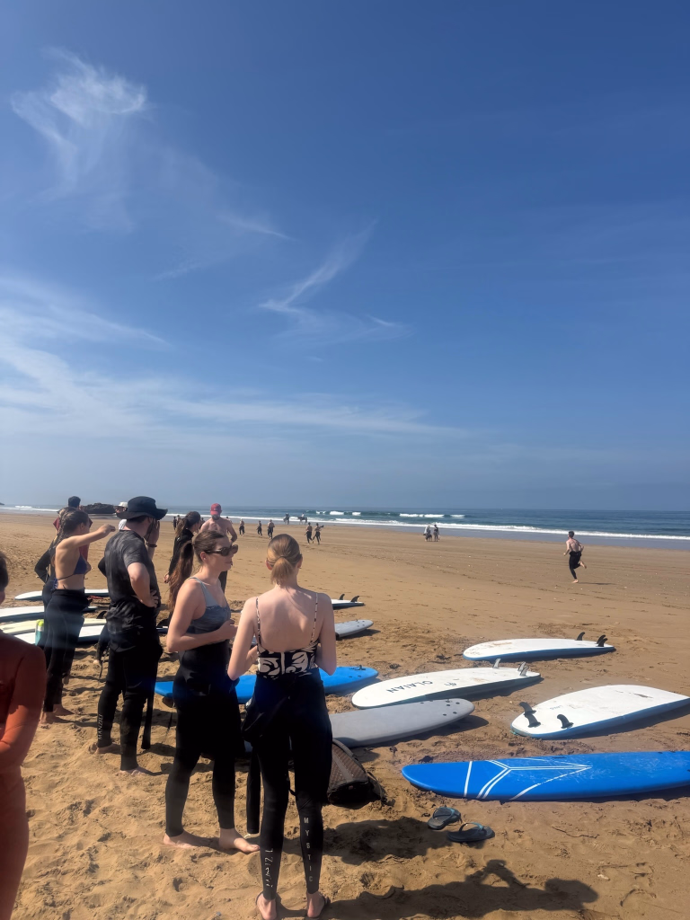 Surf à Tamraght, Maroc