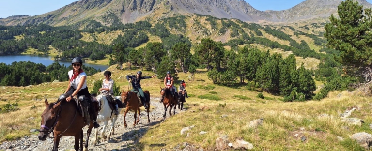 Randonnée équestre dans les Pyrénées-Orientales