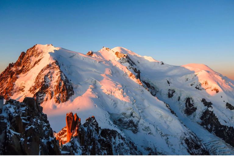 Découvrez nos ascensions du mont blanc