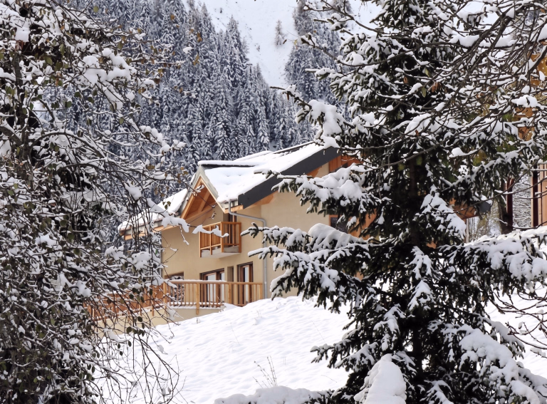 Découvrez Les Sybelles pour partir au ski en famille ou entre amis