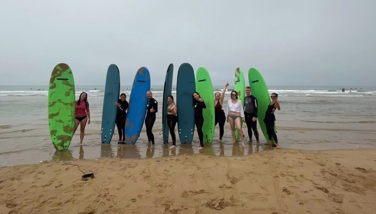 Photo de la plage de Taghazout au Maroc