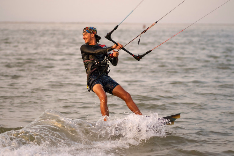 Initiation au kitesurf à Djerba en Tunisie