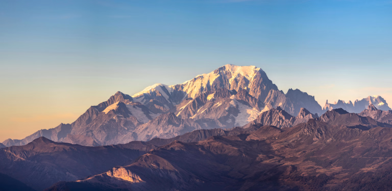 Couché des soleil dans le massif des Alpes © Couché des soleil dans le massif des Alpes