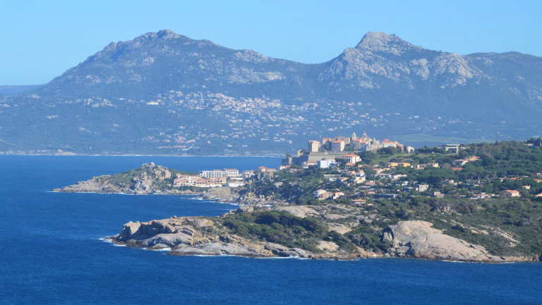 Nos voyages sportifs à Calvi en Haute-Corse